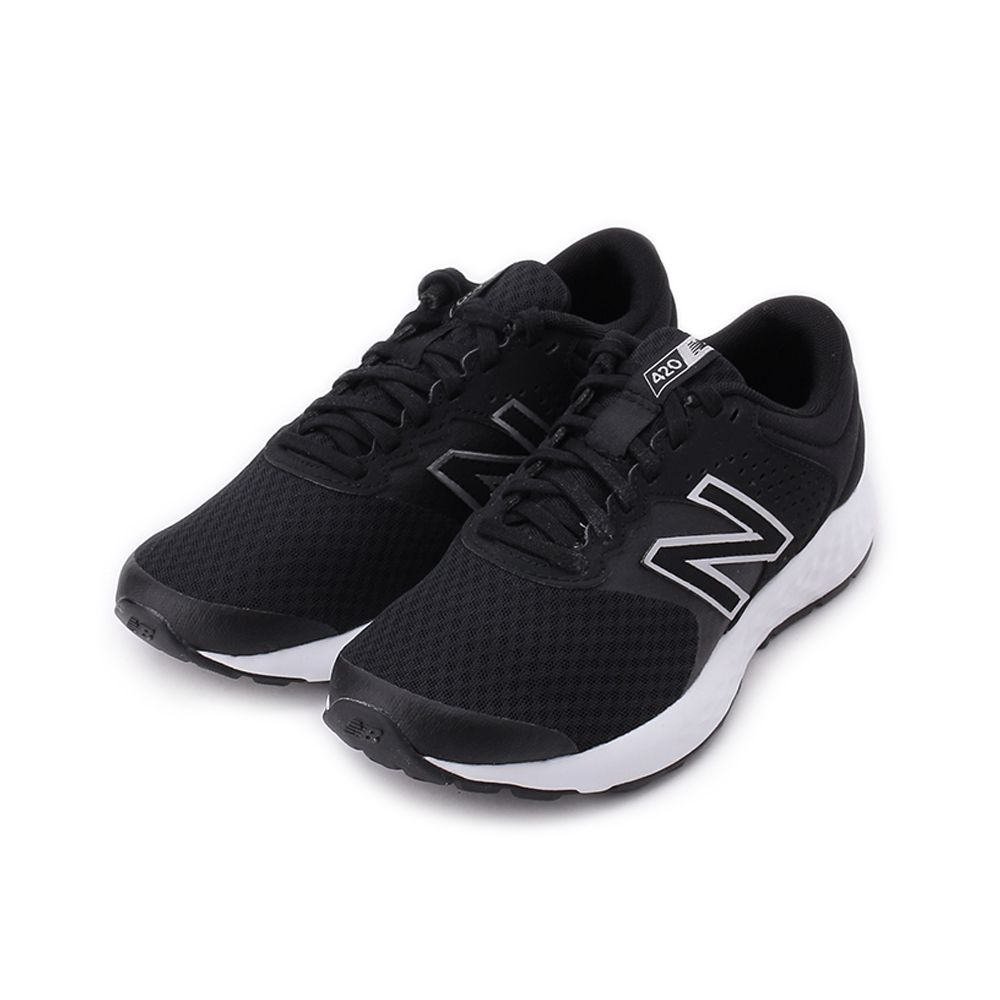 NEW BALANCE NB420 舒適慢跑鞋黑白 